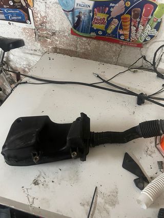 Caja filtro aire scooter Peugeot