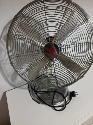 Ventilador Retro Metal Plateado