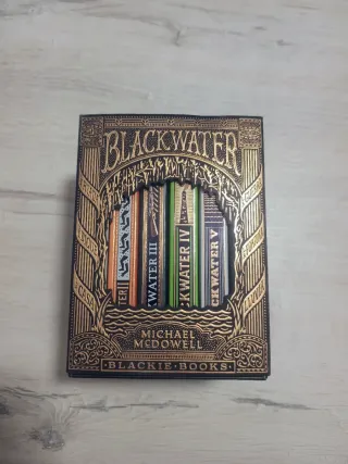 COFRE BLACKWATER. Saga completa en castellano.