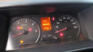 NISSAN CABSTAR 2015 140CV DOBLE CABINA BASCULANTE