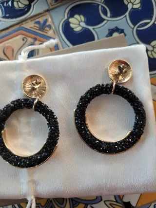 Orecchini cerchio neri e oro