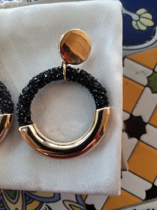 Orecchini cerchio neri e oro