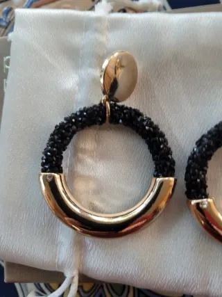 Orecchini cerchio neri e oro