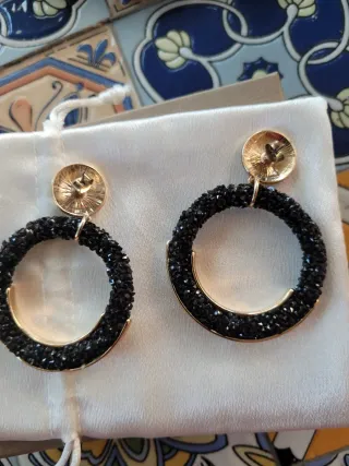 Orecchini cerchio neri e oro