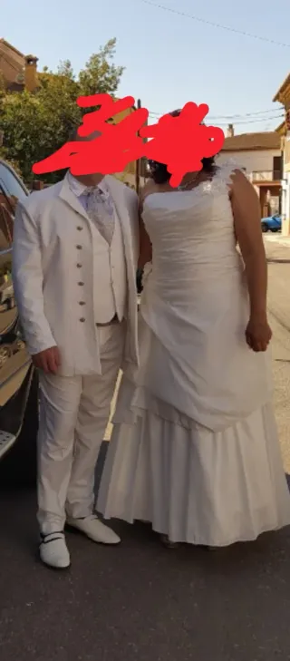 Vestido de Novia Blanco con Chaquetilla,