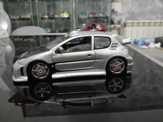 Coche 206 Maxi Tuning 1/18