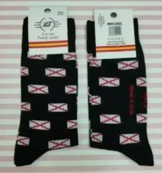 NOVEDAD! CALCETINES CRUZ DE BORGOÑA NEGRO O BLANCO