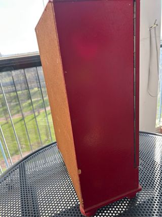 Mobiletto bambole anni '70 rosso