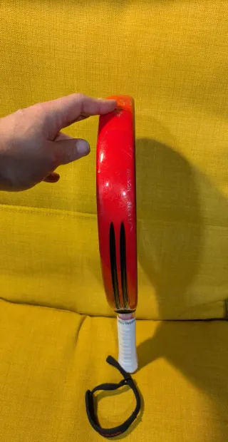 Pala de pádel Wilson Bela LT