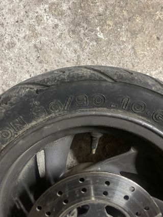 Rueda Scooter Peugeot Delantera con Disco