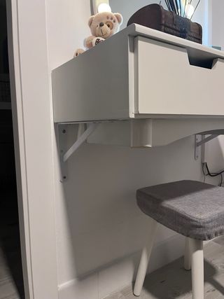 Tocador con espejo y luces  sin Patas