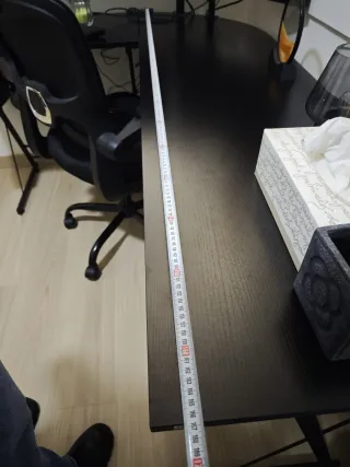 Mesa de trabajo negra