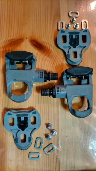 Pedales automáticos LOOK KEO y calas