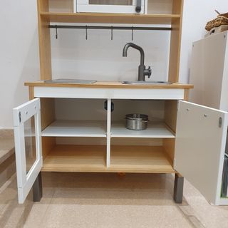 Cocinita de madera Ikea