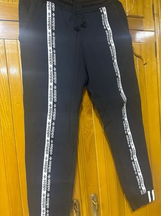 Pantalón chándal Adidas negro hombre talla 36