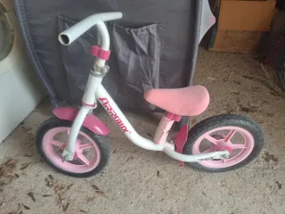 Bici de equilibrio infantil rosa