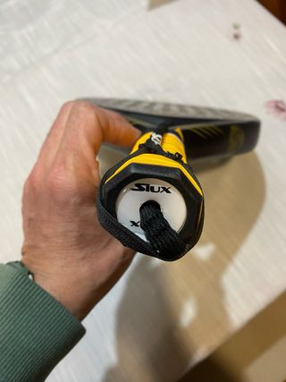 Pala de padel siux diablo con texturizado rugoso