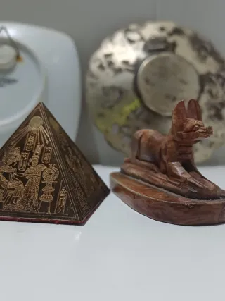 Souvenirs Egipto: Pirámide, Esfinge y Plato
