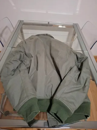 BLAUER, bomber ORIGINAL color Verde oliva.