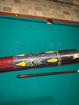 Palos de billar y soporte