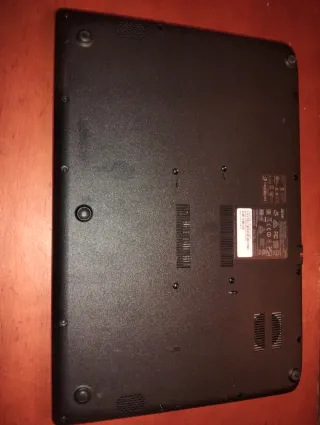 Acer Aspire N15C4 AMD A4 Portátil Rojo