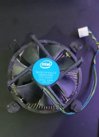 ASUS B250M-A + Intel i7-7700 + 16GB RAM + Disipado