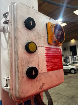 Elevador 4 columnas coches y furgonetas