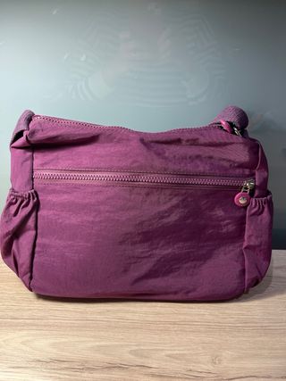 Bolso de hombro morado