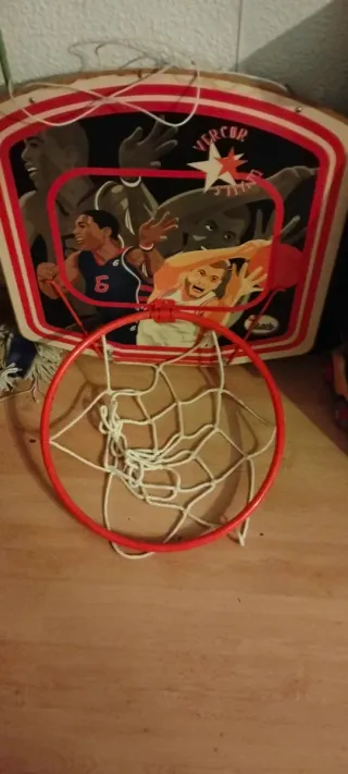 Tablero de Baloncesto con Aro y Red