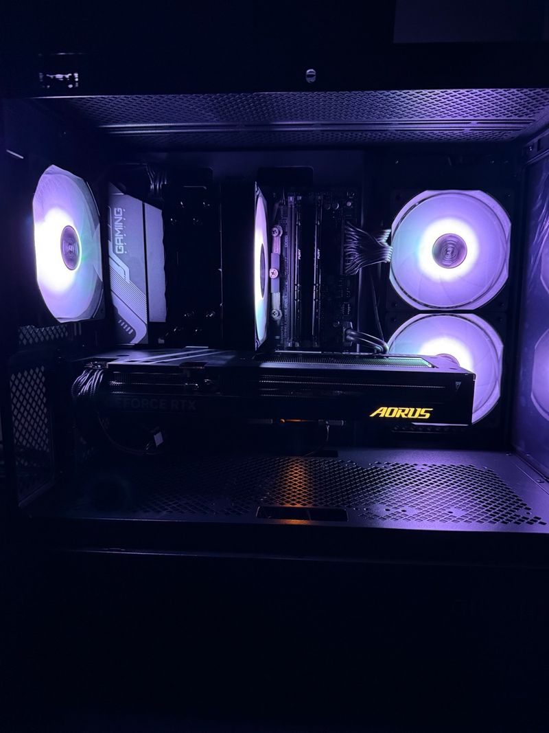 PC Gaming i5 14400F DDR5 RTX 5060 Aorus afbeelding 2