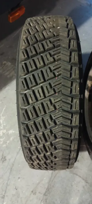 4 Ruedas Rally tierra MRF ZDM3 175/70 R15 86S