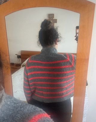 Jersey rayas gris y rojo