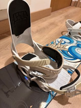 Tavola Snowboard Salomon Radiant 143 + Scarponi