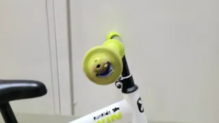 Bici sin pedales Btwin blanca y verde para niños