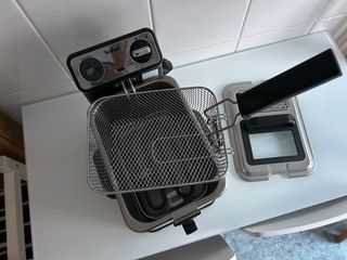 Freidora Tefal de acero inoxidable