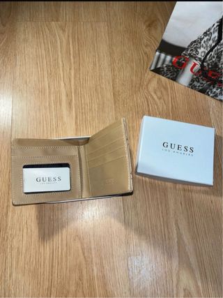 Cartera Guess