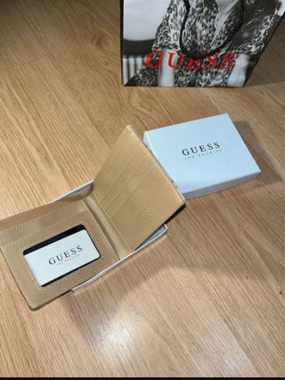 Cartera Guess