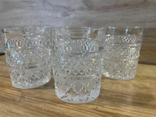 Set Cristal Tallado: Licorera, Hielera y Vasos