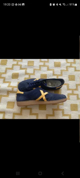 Bambas Munich Azul y Amarillo