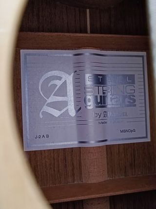 Guitarra Alhambra J2 AB Jumbo