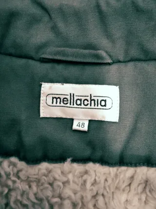 Parka verde con cinturón