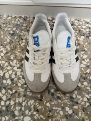 Zapatillas Adidas Samba Gris y Blanco