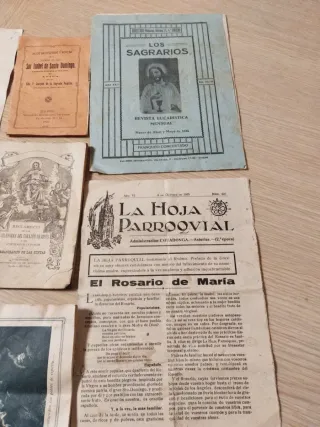 Certificado y librillos religiosos