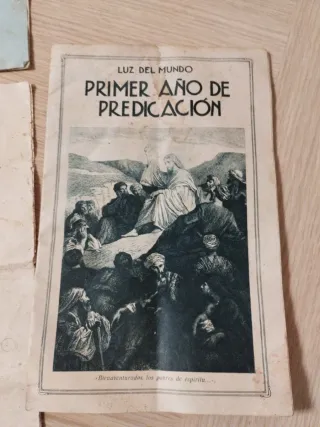 Certificado y librillos religiosos