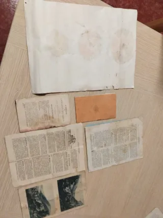 Certificado y librillos religiosos