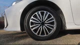 Juego de 4 Tapacubos (14 pulgadas)