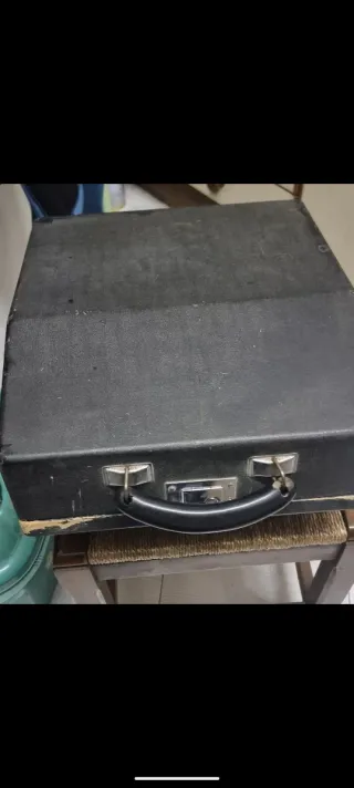 Máquina de escribir Hispano Olivetti