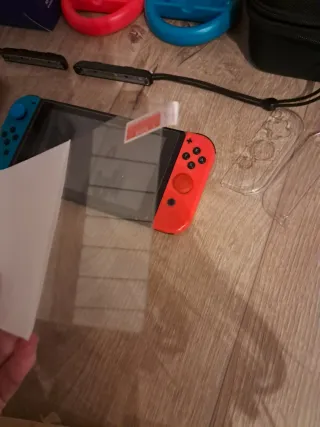 Nintendo Switch Rojo/Azul + Accesorios