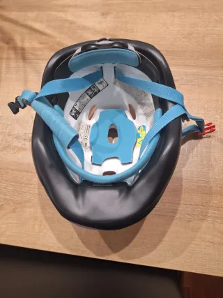 Casco rosa infantil