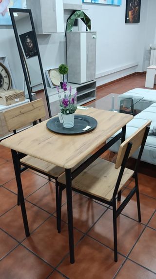 Mesa y 2 Sillas Madera y Metal